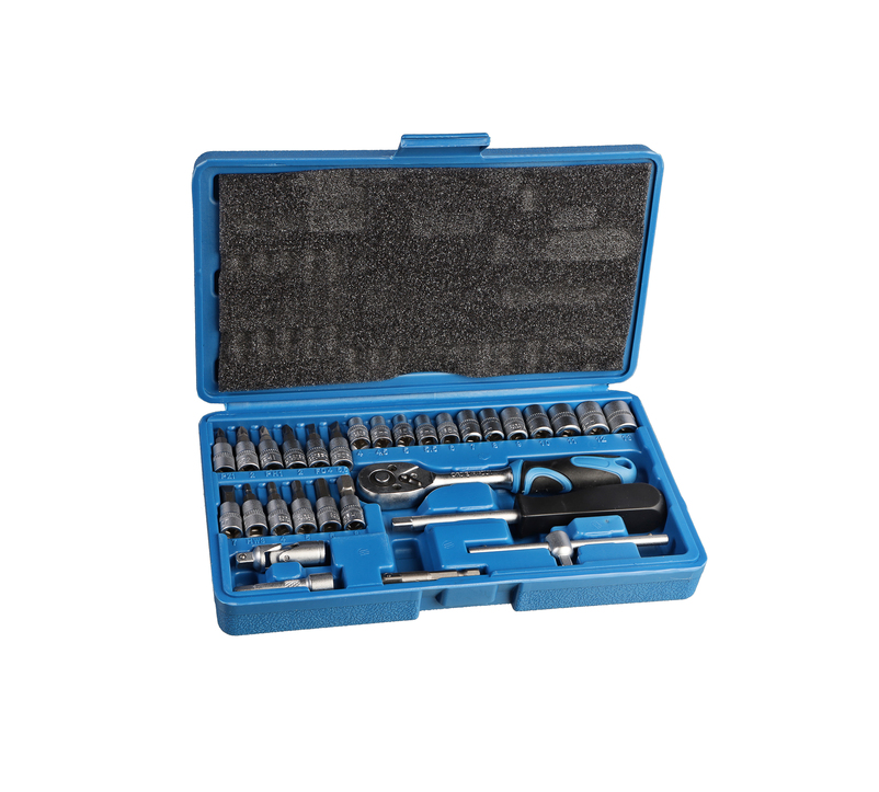 Набор инструментов для автомобиля 30 предметов СОЮЗ